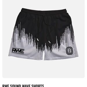 NWT men's size small Overtime shorts